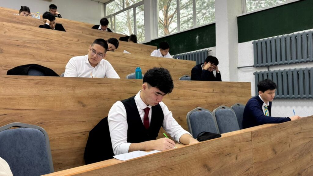 Смотреть Sex in the Mud онлайн